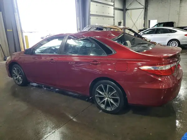 4T1BF1FK4GU603182 2016 TOYOTA CAMRY - Image 2
