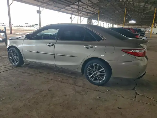4T1BF1FK4GU603831 2016 TOYOTA CAMRY - Image 2