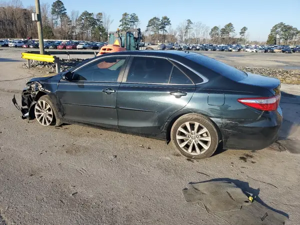 4T1BF1FK4GU604879 2016 TOYOTA CAMRY - Image 2