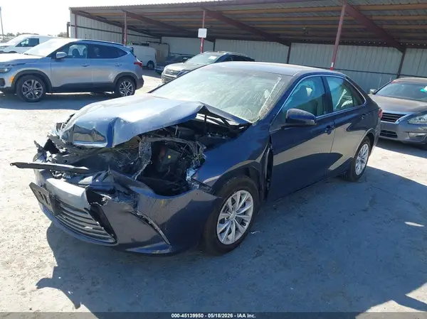 4T1BF1FK4GU605191 2016 TOYOTA CAMRY - Image 2