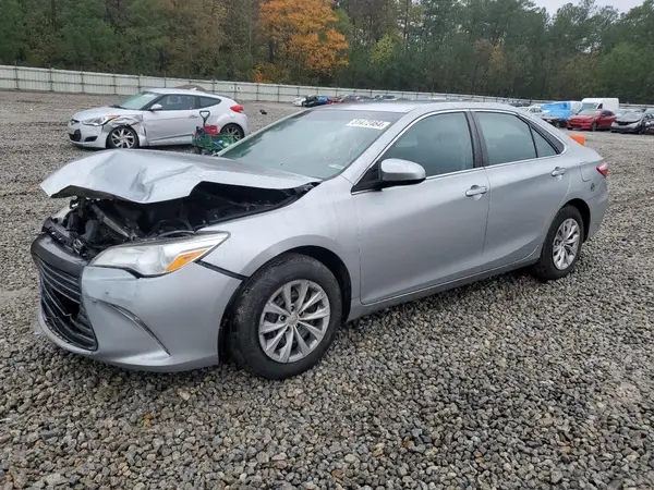 4T1BF1FK4GU609161 2016 TOYOTA CAMRY - Image 1