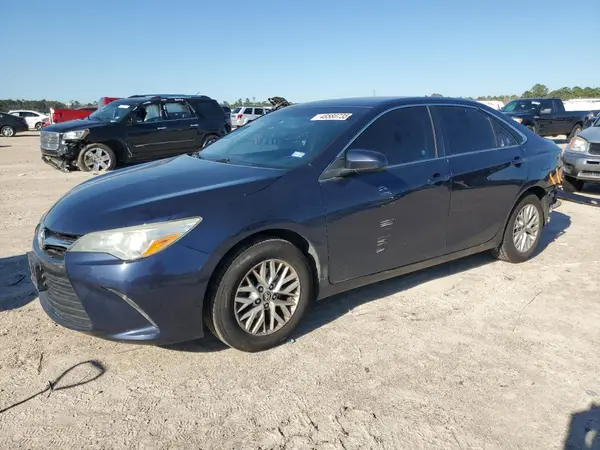 4T1BF1FK4GU611072 2016 TOYOTA CAMRY - Image 1
