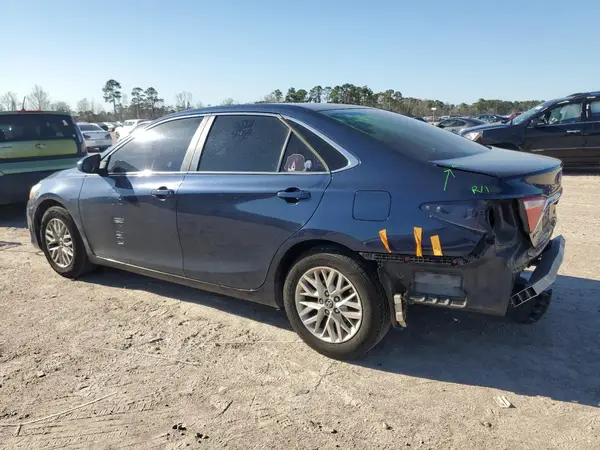 4T1BF1FK4GU611072 2016 TOYOTA CAMRY - Image 2