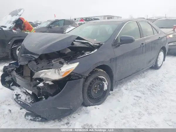 4T1BF1FK4GU612075 2016 TOYOTA CAMRY - Image 2
