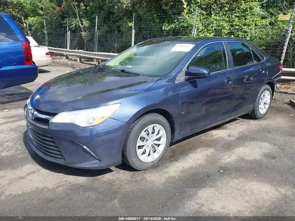 4T1BF1FK4GU998755 2016 TOYOTA CAMRY - Image 2