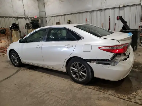 4T1BF1FK4HU267681 2017 TOYOTA CAMRY - Image 2