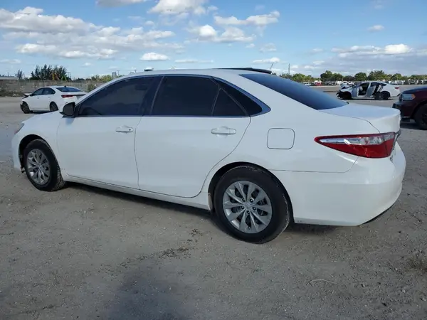 4T1BF1FK4HU269835 2017 TOYOTA CAMRY - Image 2