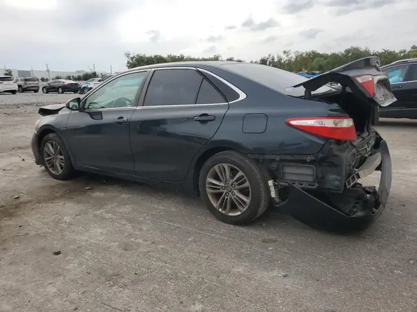 4T1BF1FK4HU269852 2017 TOYOTA CAMRY - Image 2
