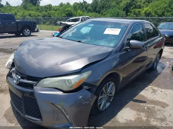 4T1BF1FK4HU270953 2017 TOYOTA CAMRY - Image 2