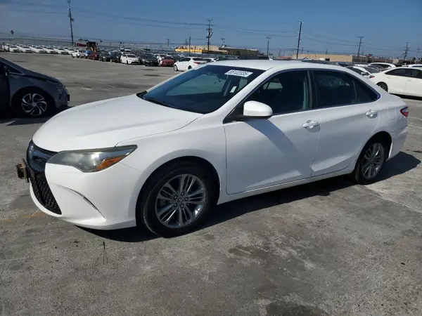 4T1BF1FK4HU271830 2017 TOYOTA CAMRY - Image 1