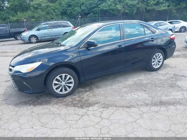 4T1BF1FK4HU276249 2017 TOYOTA CAMRY - Image 2