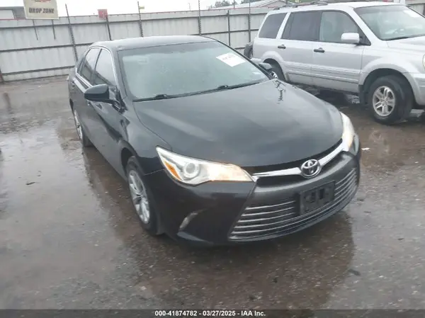 4T1BF1FK4HU276607 2017 TOYOTA CAMRY - Image 1