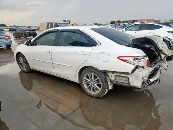 4T1BF1FK4HU276946 2017 TOYOTA CAMRY - Image 2