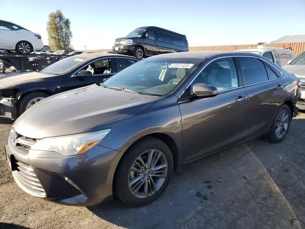 4T1BF1FK4HU278227 2017 TOYOTA CAMRY - Image 1
