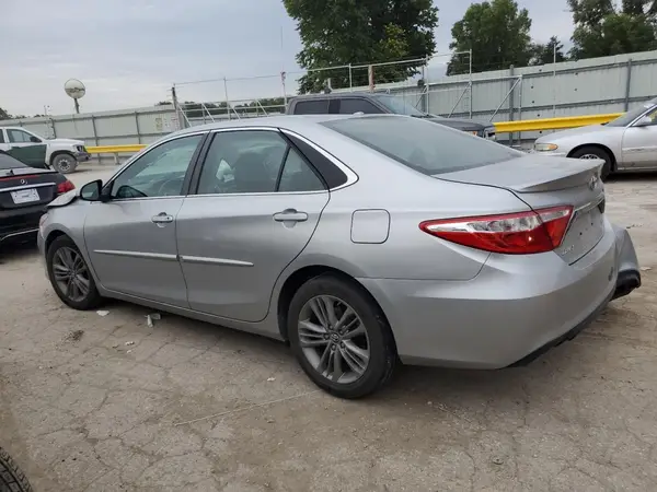 4T1BF1FK4HU279703 2017 TOYOTA CAMRY - Image 2