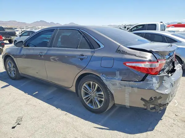 4T1BF1FK4HU279832 2017 TOYOTA CAMRY - Image 2