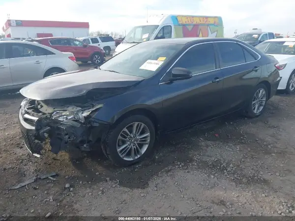 4T1BF1FK4HU284299 2017 TOYOTA CAMRY - Image 2