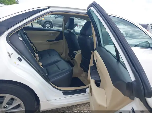 4T1BF1FK4HU289597 2017 TOYOTA CAMRY - Image 8