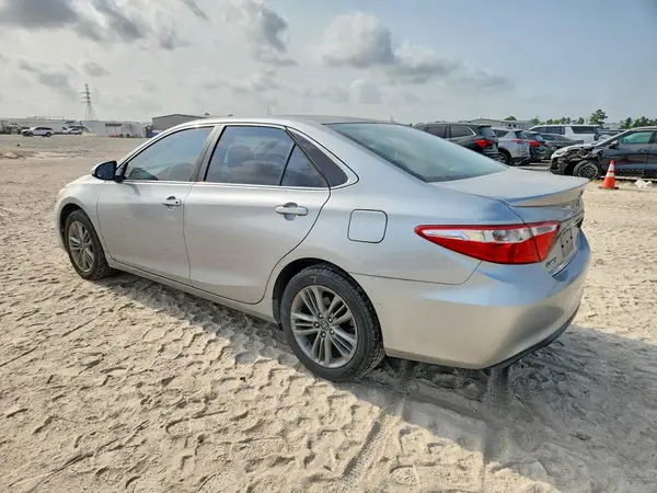 4T1BF1FK4HU294721 2017 TOYOTA CAMRY - Image 2