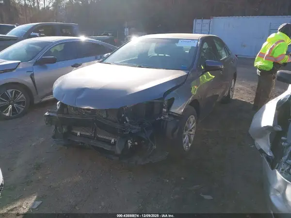 4T1BF1FK4HU296386 2017 TOYOTA CAMRY - Image 2