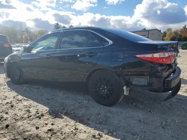 4T1BF1FK4HU300176 2017 TOYOTA CAMRY - Image 2
