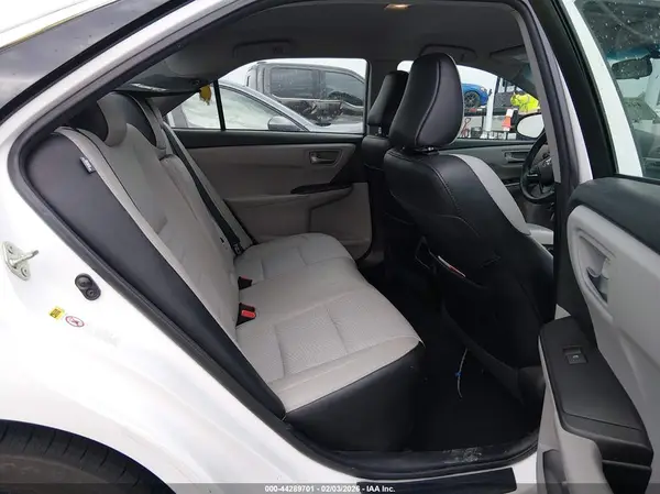 4T1BF1FK4HU300582 2017 TOYOTA CAMRY - Image 8