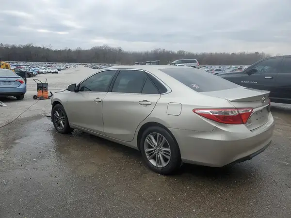 4T1BF1FK4HU300761 2017 TOYOTA CAMRY - Image 2