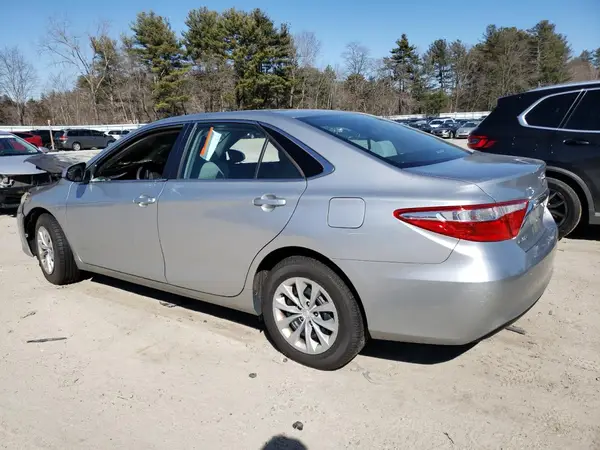 4T1BF1FK4HU301215 2017 TOYOTA CAMRY - Image 2