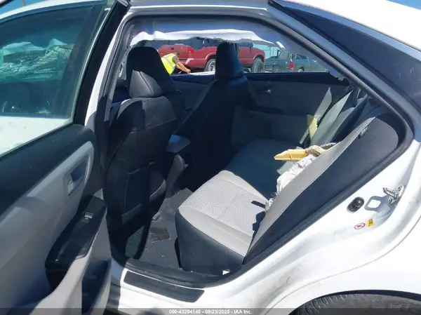 4T1BF1FK4HU304101 2017 TOYOTA CAMRY - Image 8