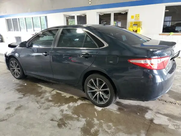 4T1BF1FK4HU305068 2017 TOYOTA CAMRY - Image 2
