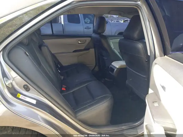 4T1BF1FK4HU306947 2017 TOYOTA CAMRY - Image 8