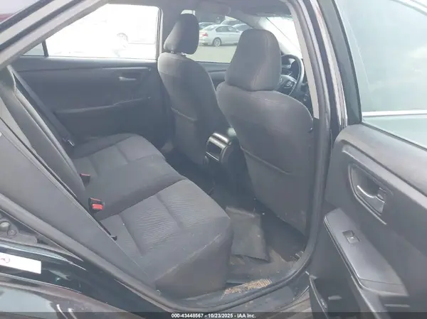 4T1BF1FK4HU307922 2017 TOYOTA CAMRY - Image 8