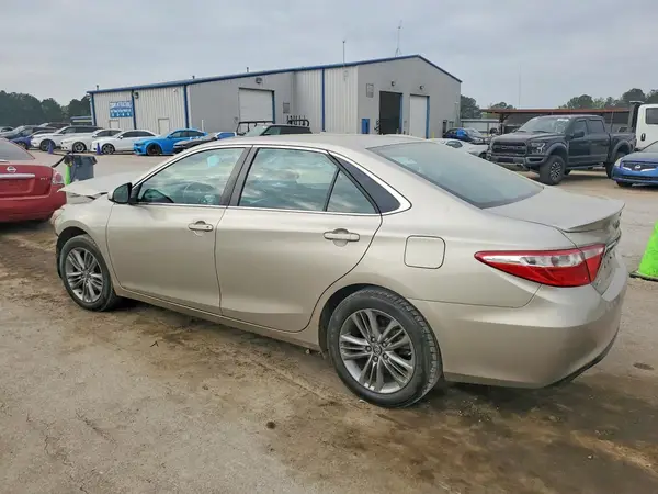 4T1BF1FK4HU310870 2017 TOYOTA CAMRY - Image 2