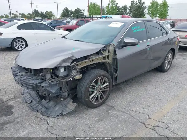 4T1BF1FK4HU312859 2017 TOYOTA CAMRY - Image 2