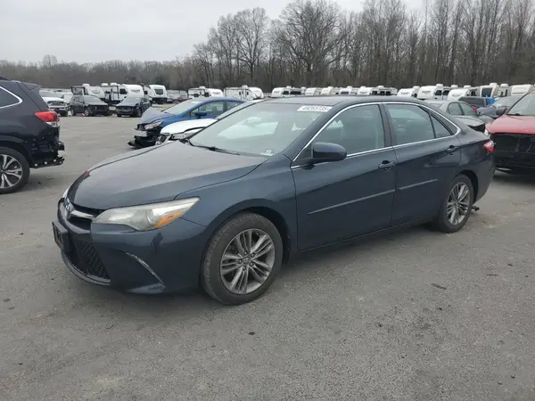 4T1BF1FK4HU313090 2017 TOYOTA CAMRY - Image 1