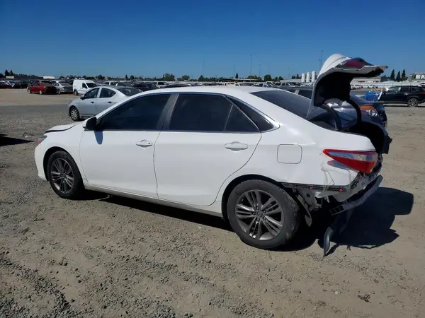 4T1BF1FK4HU316278 2017 TOYOTA CAMRY - Image 2