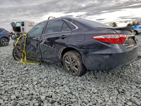 4T1BF1FK4HU316880 2017 TOYOTA CAMRY - Image 2