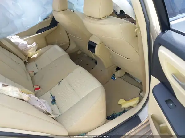 4T1BF1FK4HU318757 2017 TOYOTA CAMRY - Image 8