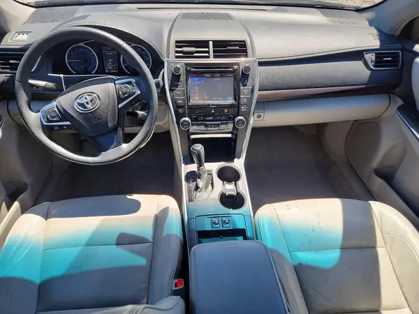 4T1BF1FK4HU321352 2017 TOYOTA CAMRY - Image 8