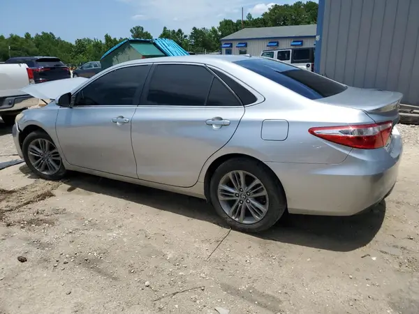 4T1BF1FK4HU323151 2017 TOYOTA CAMRY - Image 2