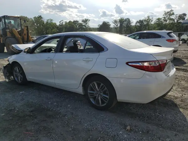 4T1BF1FK4HU323733 2017 TOYOTA CAMRY - Image 2
