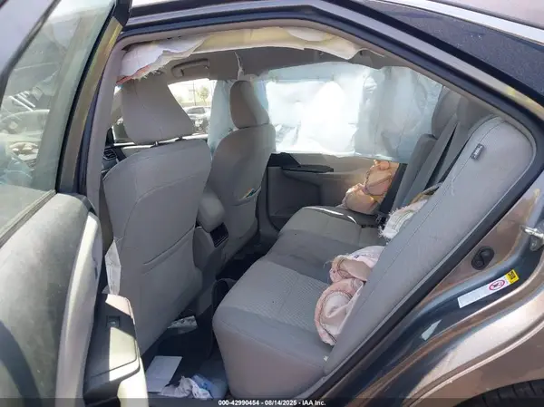 4T1BF1FK4HU329189 2017 TOYOTA CAMRY - Image 8
