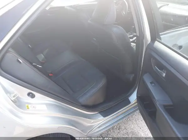 4T1BF1FK4HU330682 2017 TOYOTA CAMRY - Image 8