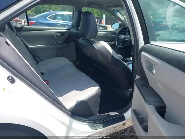 4T1BF1FK4HU331637 2017 TOYOTA CAMRY - Image 8