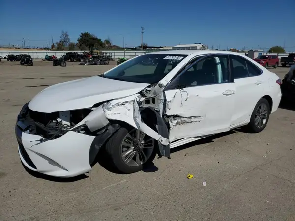4T1BF1FK4HU331668 2017 TOYOTA CAMRY - Image 1