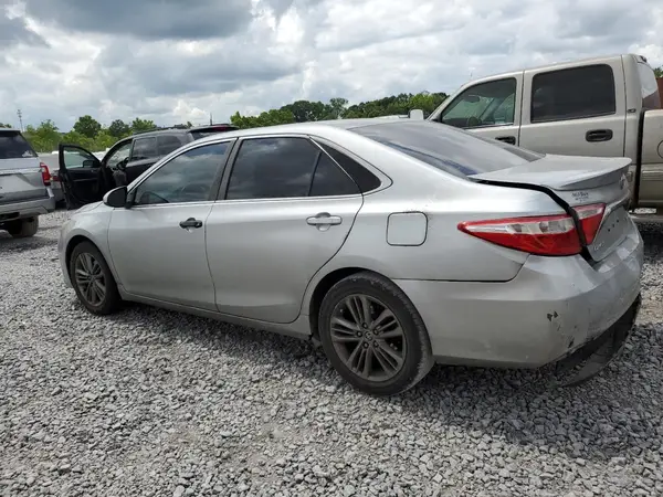 4T1BF1FK4HU331783 2017 TOYOTA CAMRY - Image 2