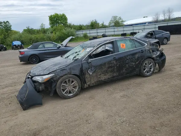 4T1BF1FK4HU332559 2017 TOYOTA CAMRY - Image 1