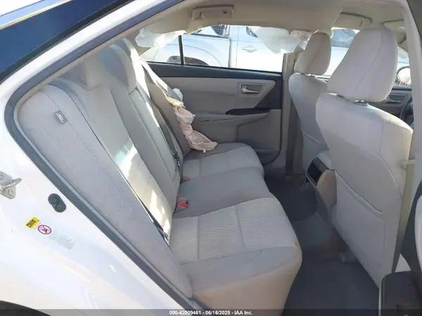 4T1BF1FK4HU333002 2017 TOYOTA CAMRY - Image 8