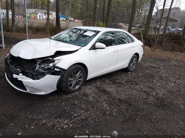 4T1BF1FK4HU333453 2017 TOYOTA CAMRY - Image 2