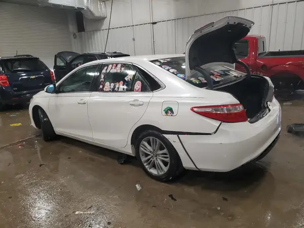 4T1BF1FK4HU334358 2017 TOYOTA CAMRY - Image 2